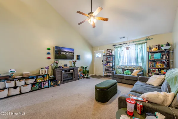 $234,950 | 161 Kelly Circle, Hubert, NC 28539