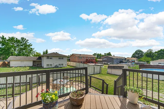 $349,925 | 1005 Hanover Lane, Dyer, IN 46311