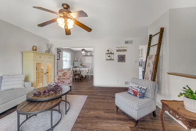 $349,925 | 1005 Hanover Lane, Dyer, IN 46311