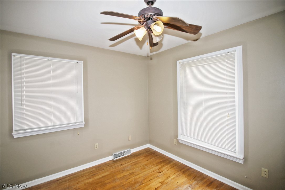 4240 Ridgewood Road Akron, OH 44321 - Photo 25 of 33