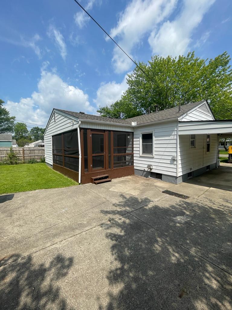4553 Rodney Road Columbus, OH 43227 - Photo 8 of 22 C7986D46-02CC-4C78-86E8-C044A707960E