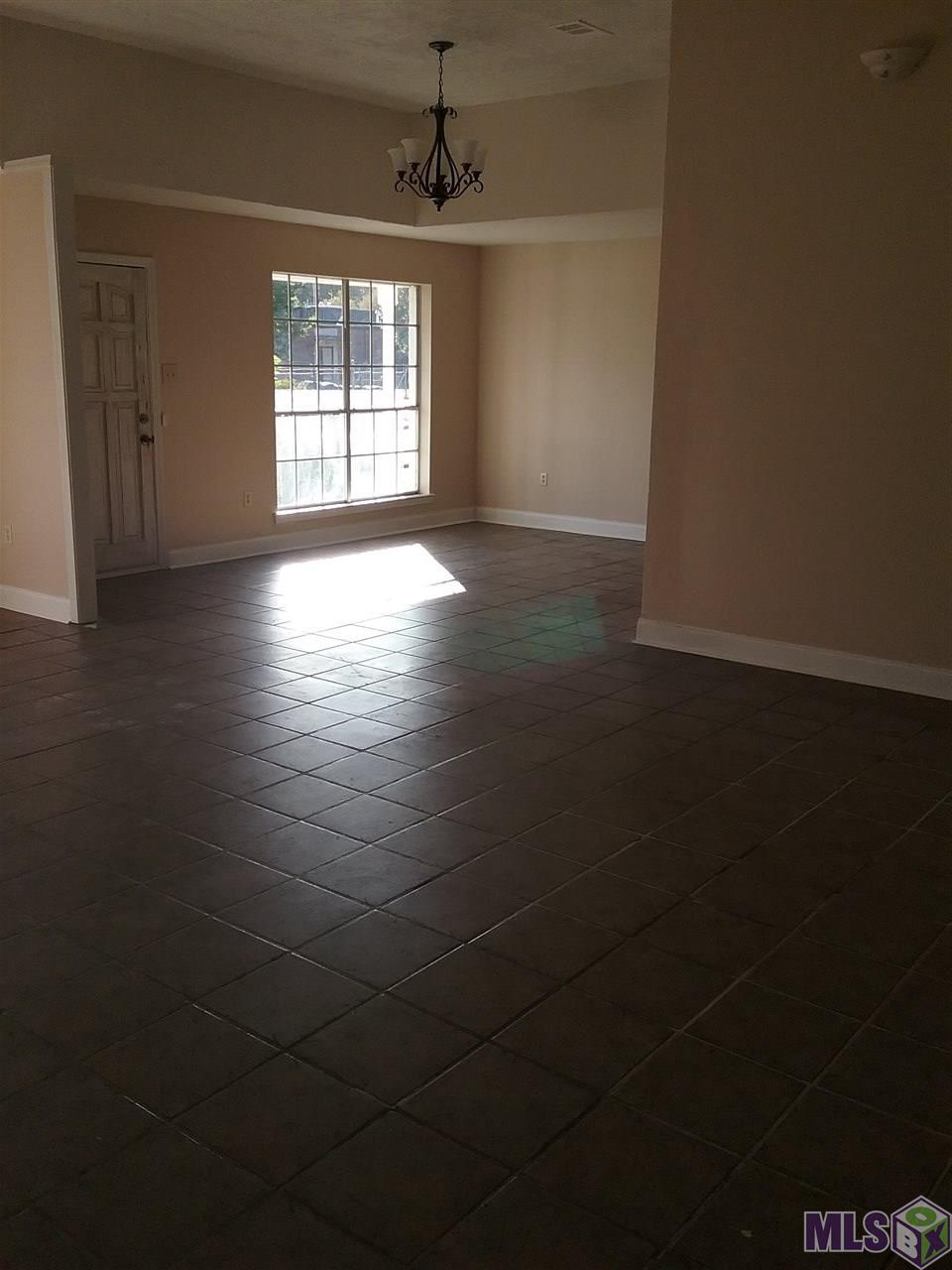 9251 Wild Valley Road Baton Rouge, LA 70810 - Photo 5 of 9 Family Roo