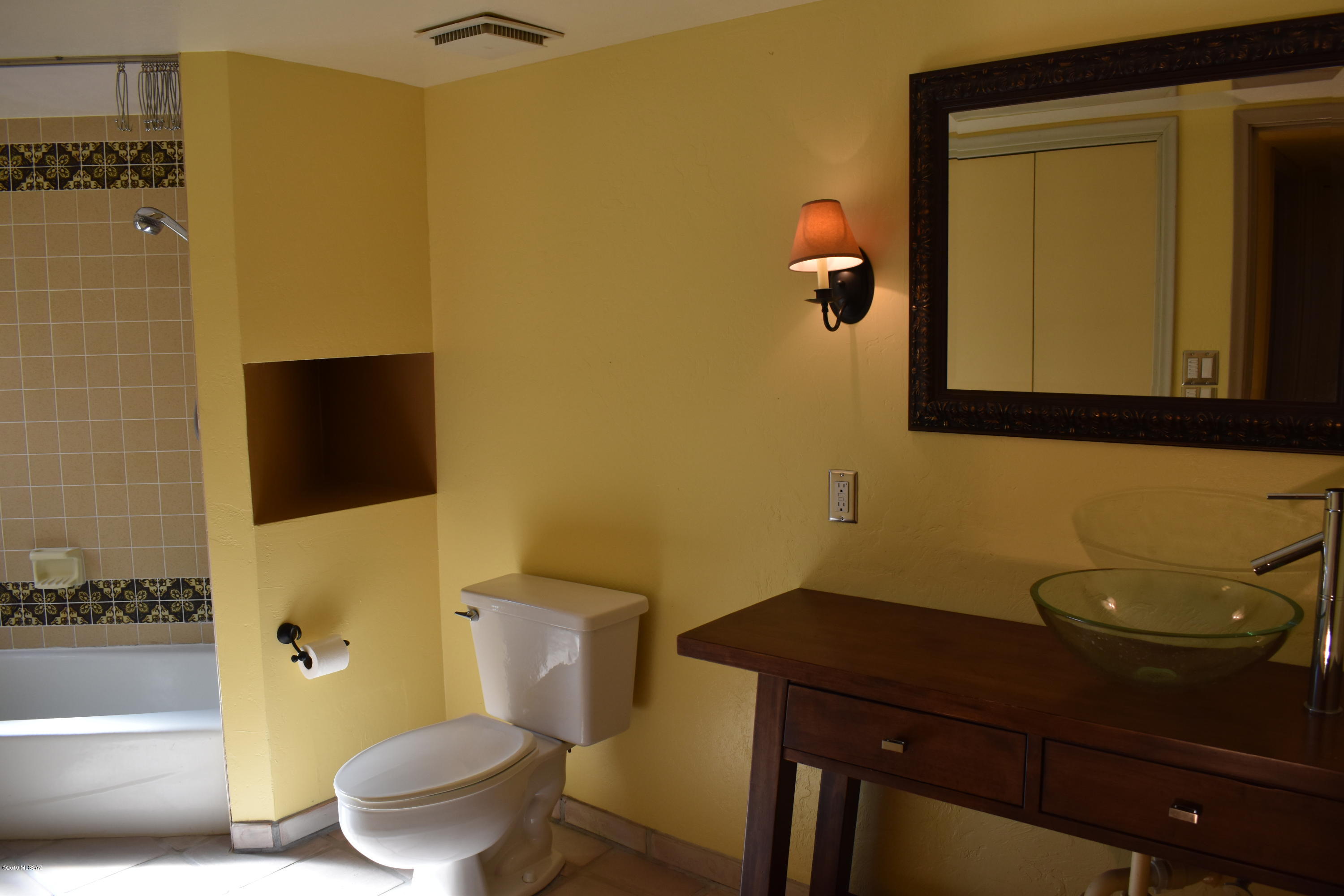 5300 North Swan Road Tucson, AZ 85718 - Photo 15 of 24