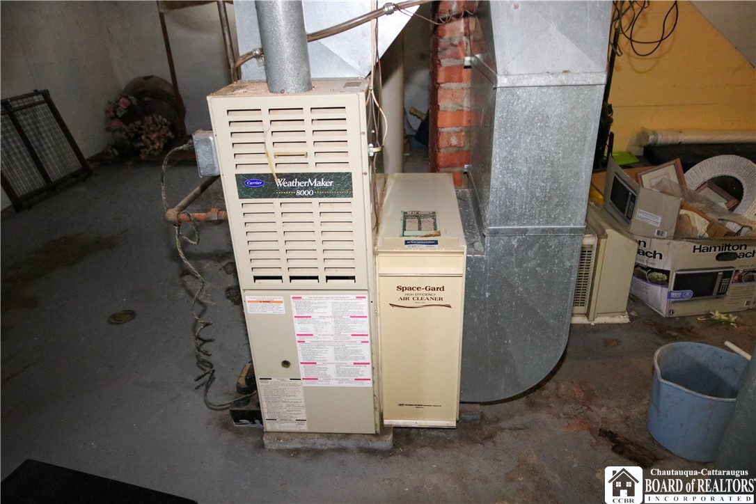 85 Dearborn Street Jamestown, NY 14701 - Photo 16 of 24