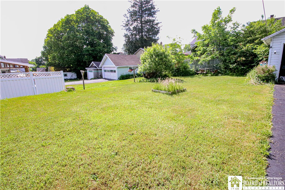 85 Dearborn Street Jamestown, NY 14701 - Photo 19 of 24