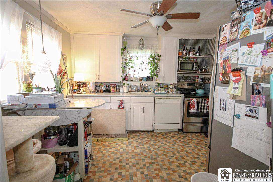 85 Dearborn Street Jamestown, NY 14701 - Photo 8 of 24