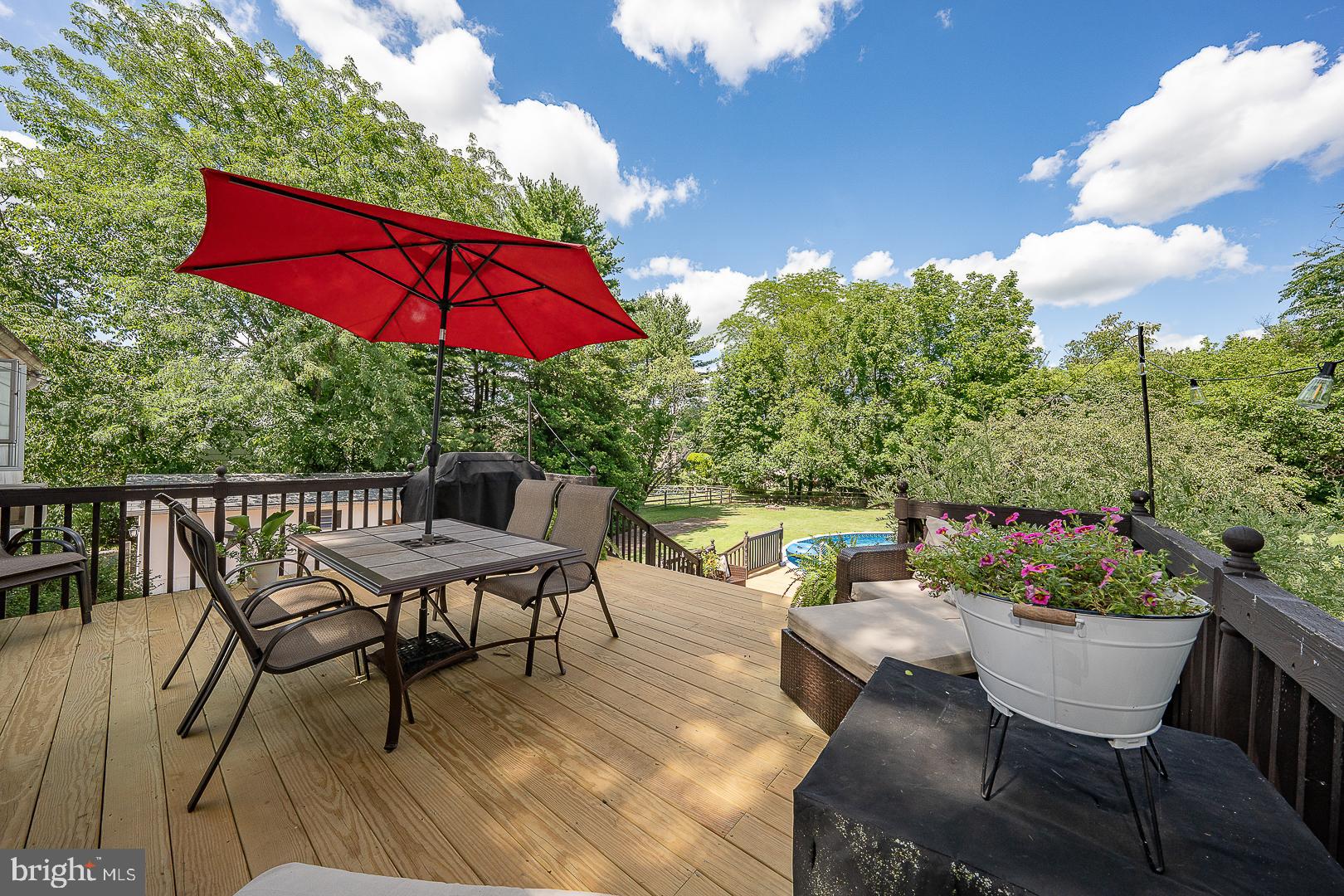 24 Brimfield Road Audubon, PA 19403 - Photo 21 of 33 plenty of room to entertain