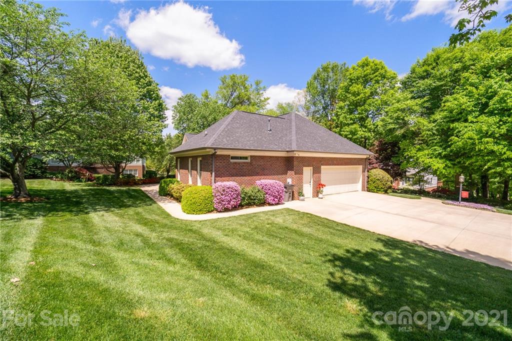 610 Peacehaven Road Kannapolis, NC 28083 - Photo 8 of 38 Gallery Image 8