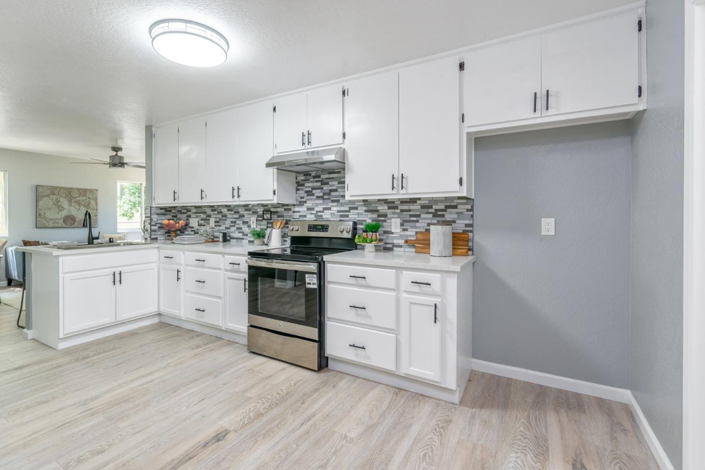1400 Ritsch Lane Modesto, CA 95351 - Photo 8 of 27 Gallery Image 8