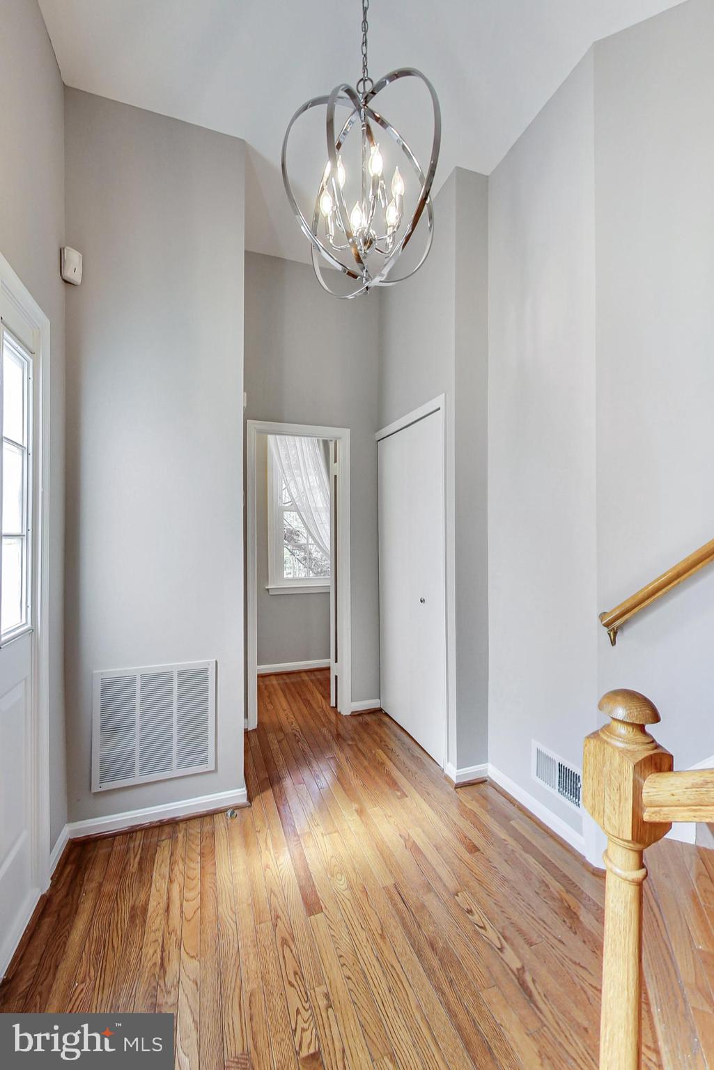 7903 Gambrill Court Springfield, VA 22153 - Photo 4 of 38 Foyer