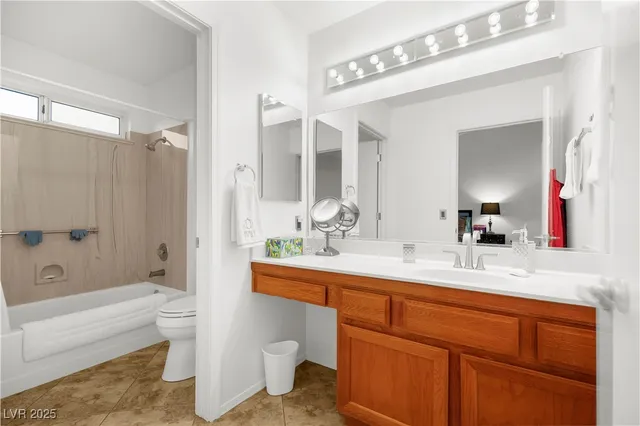 $2,300 | 2800 Linkview Drive, Las Vegas, NV 89134