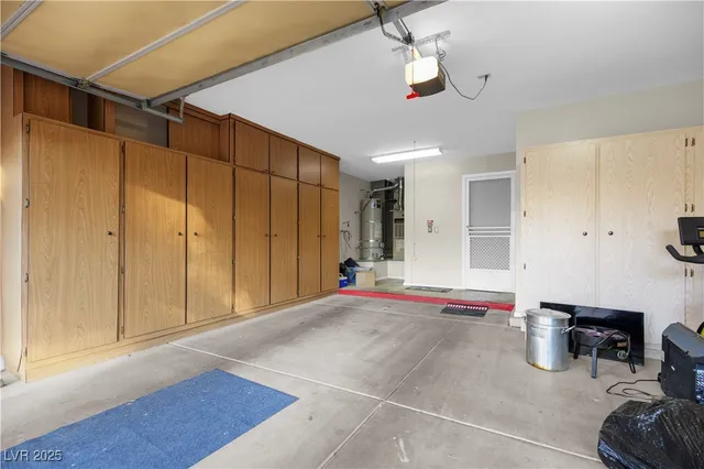 $2,300 | 2800 Linkview Drive, Las Vegas, NV 89134