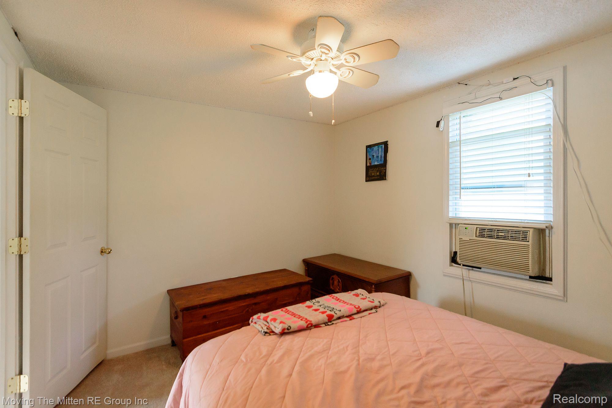 18571 Savage Road Belleville, MI 48111 - Photo 30 of 46 Gallery Image 30