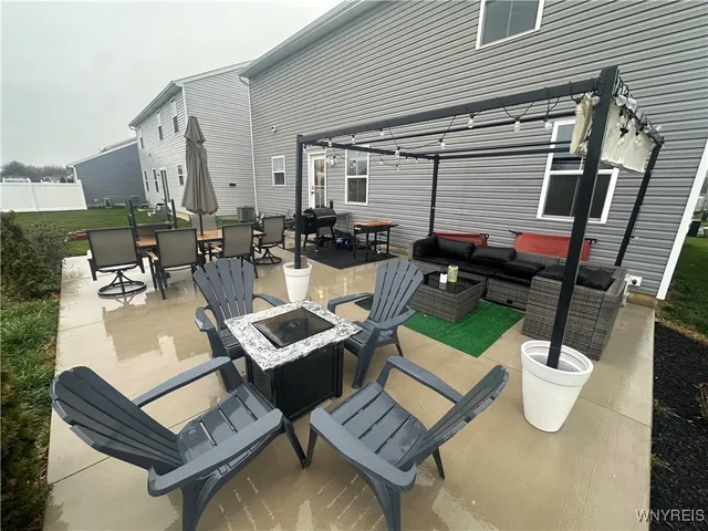 $475,000 | 113 Winterbrook Drive, Amherst, NY 14228