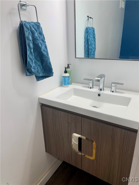 246 Lafayette Road Syracuse, NY 13205 - Photo 9 of 12 Half Bathroom