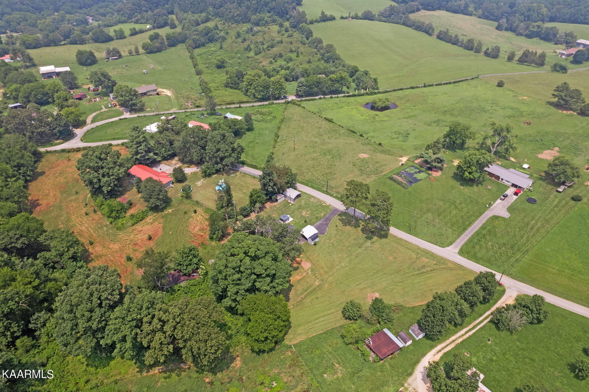 3325 Wade Road West, Unit W Loudon, TN 37774 - Photo 25 of 36 an aerial view of a houses