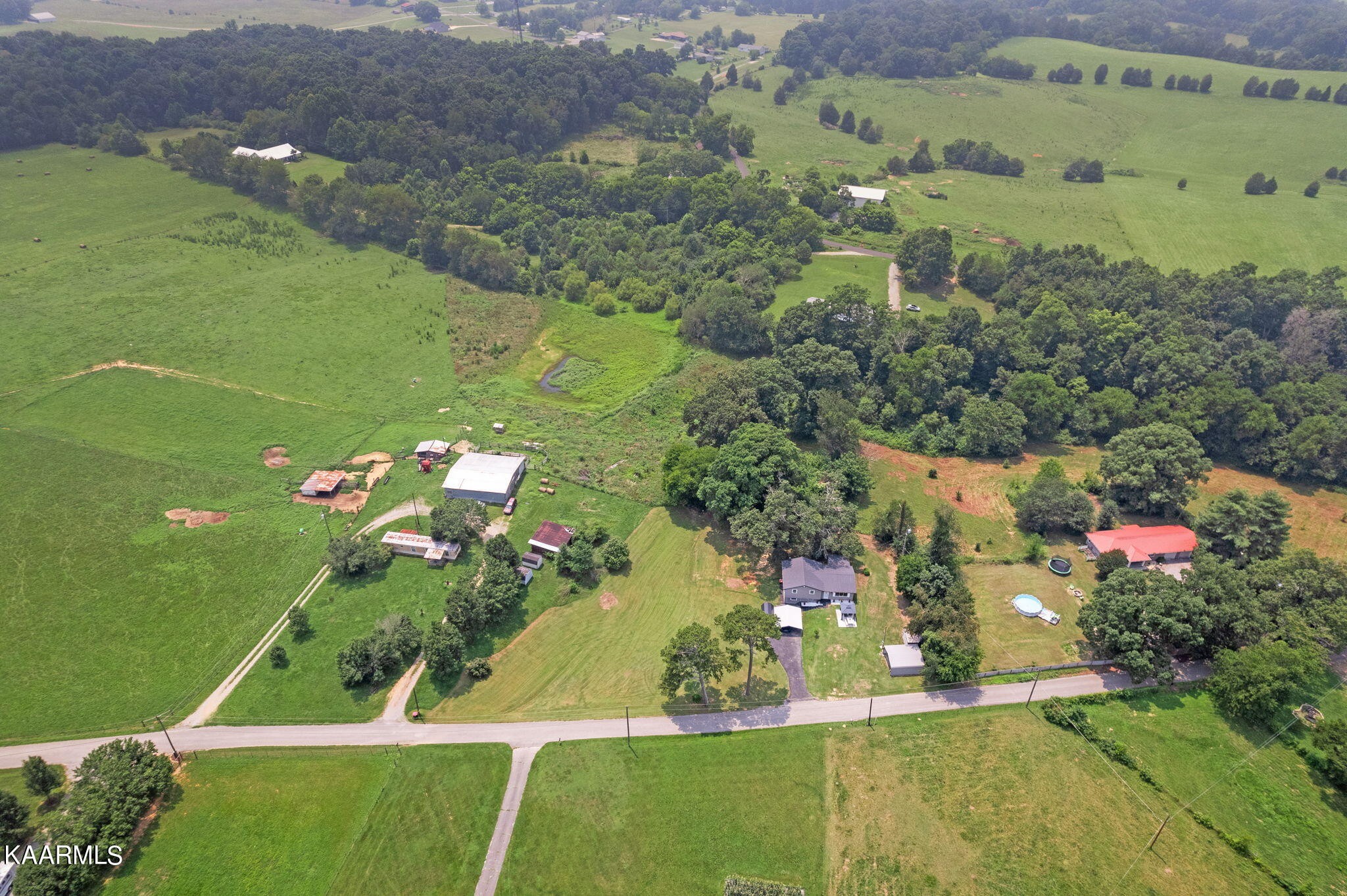 3325 Wade Road West, Unit W Loudon, TN 37774 - Photo 28 of 36 a view of a city