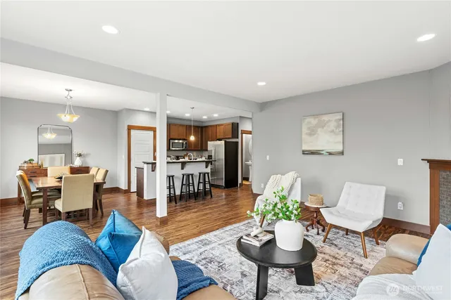 $899,000 | 429 203rd Place Southeast, Bothell, WA 98012