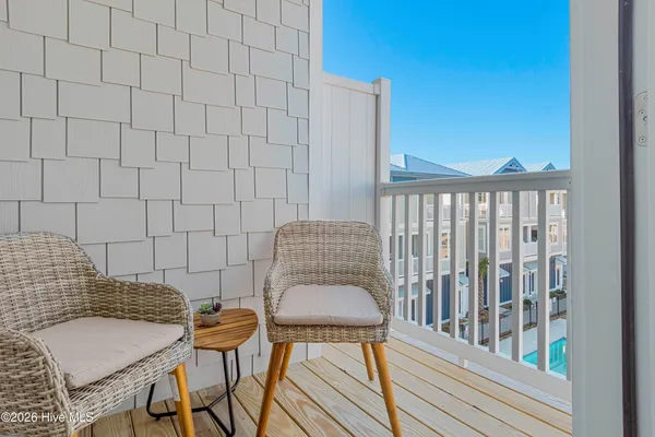 $699,000 | 205 Islander Drive, Unit B2, Emerald Isle, NC 28594