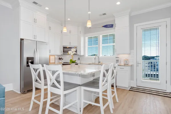 $699,000 | 205 Islander Drive, Unit B2, Emerald Isle, NC 28594