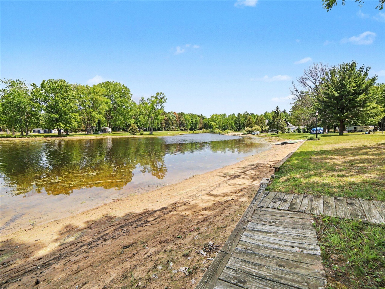7870 West Village Road Mears, MI 49436 - Photo 6 of 41