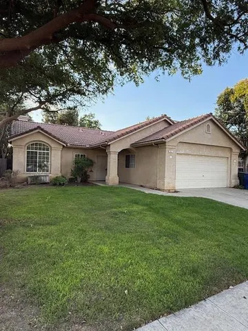 $419,950 | 812 Hanson Avenue, Clovis, CA 93611