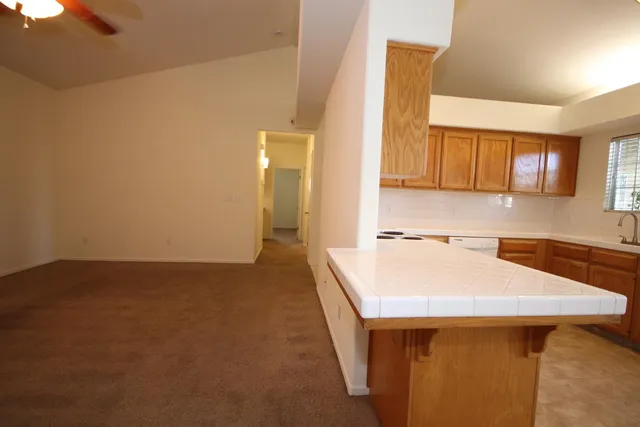 $419,950 | 812 Hanson Avenue, Clovis, CA 93611