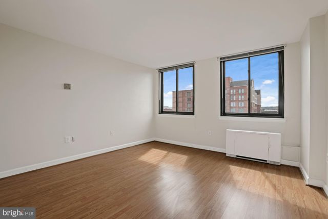 $309,000 | 801 North Pitt Street, Unit 808, Alexandria, VA 22314