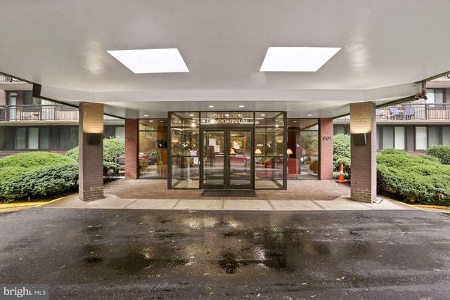 $309,000 | 801 North Pitt Street, Unit 808, Alexandria, VA 22314