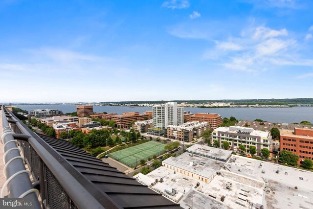 $309,000 | 801 North Pitt Street, Unit 808, Alexandria, VA 22314