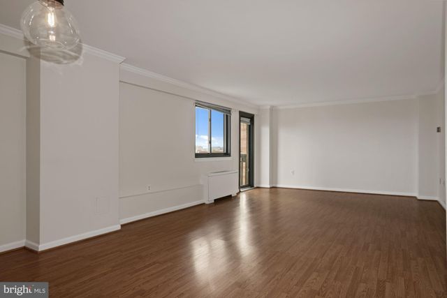 $309,000 | 801 North Pitt Street, Unit 808, Alexandria, VA 22314