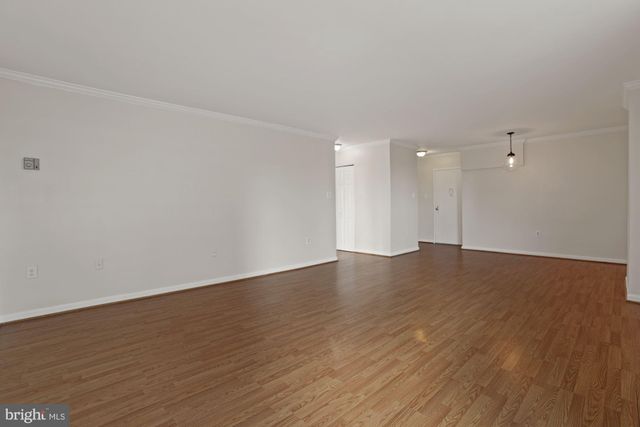 $309,000 | 801 North Pitt Street, Unit 808, Alexandria, VA 22314