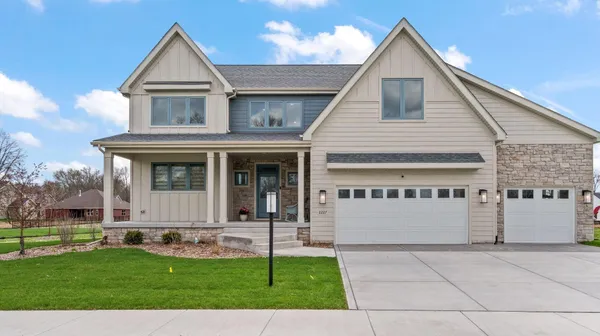 $975,000 | 2227 West 1100th Street North, Chesterton, IN 46304