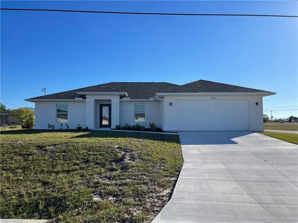 $2,200 | 1617 Northwest 6th Avenue, Cape Coral, FL 33993