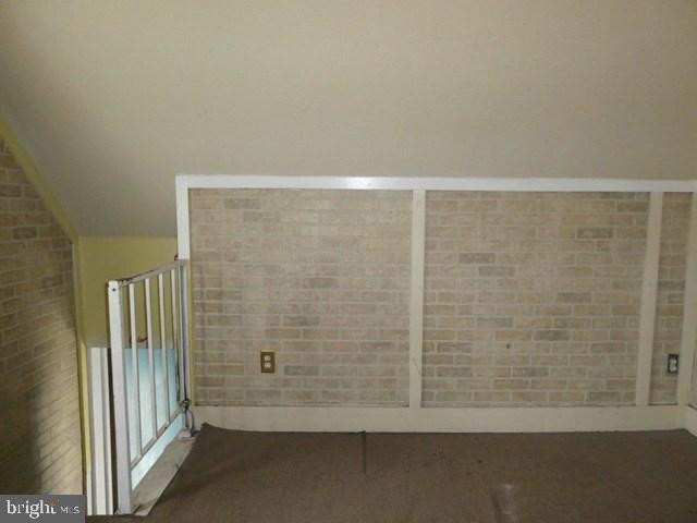 5327 Hamlin Avenue Baltimore, MD 21215 - Photo 14 of 21