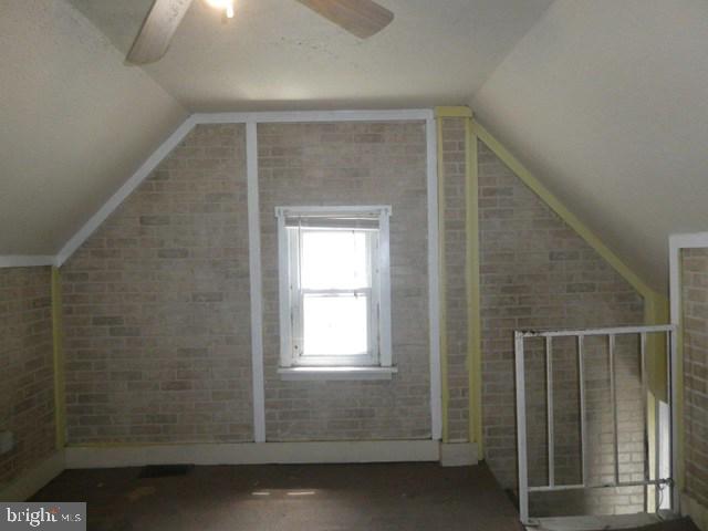 5327 Hamlin Avenue Baltimore, MD 21215 - Photo 15 of 21