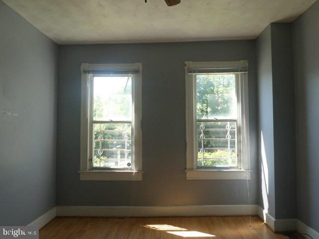 5327 Hamlin Avenue Baltimore, MD 21215 - Photo 2 of 21