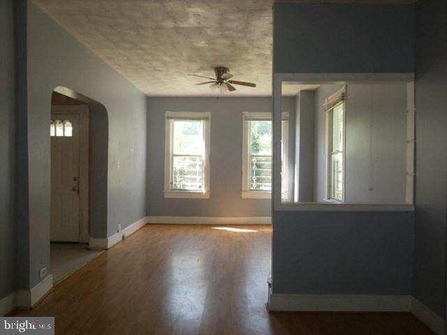 5327 Hamlin Avenue Baltimore, MD 21215 - Photo 5 of 21