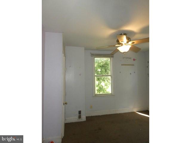 5327 Hamlin Avenue Baltimore, MD 21215 - Photo 8 of 21