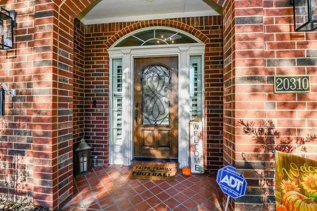 $4,995 | 20310 Silverwood Trail, Cypress, TX 77433