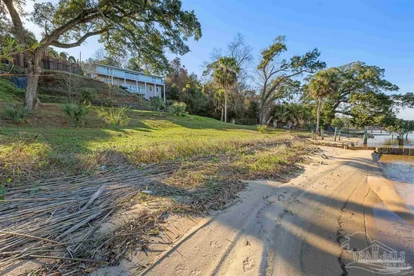 $849,000 | 8844 Scenic Highway, Pensacola, FL 32514