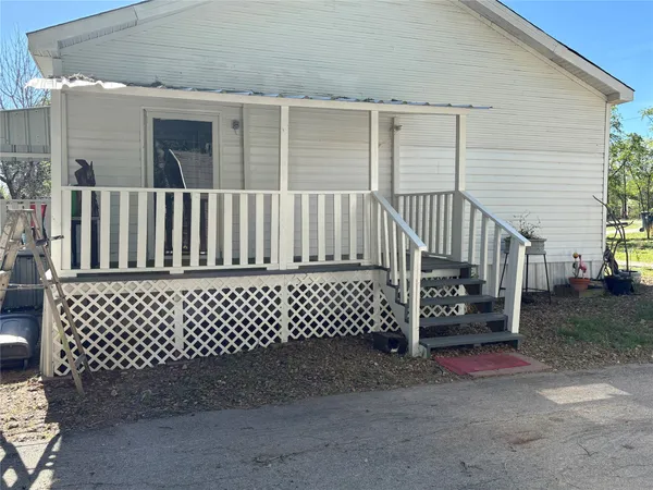 $295,000 | 6700 Highway 220 Loop, La Grange, TX 78945