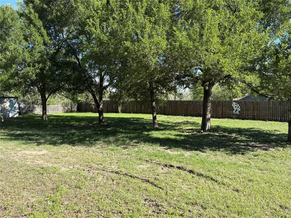 $295,000 | 6700 Highway 220 Loop, La Grange, TX 78945