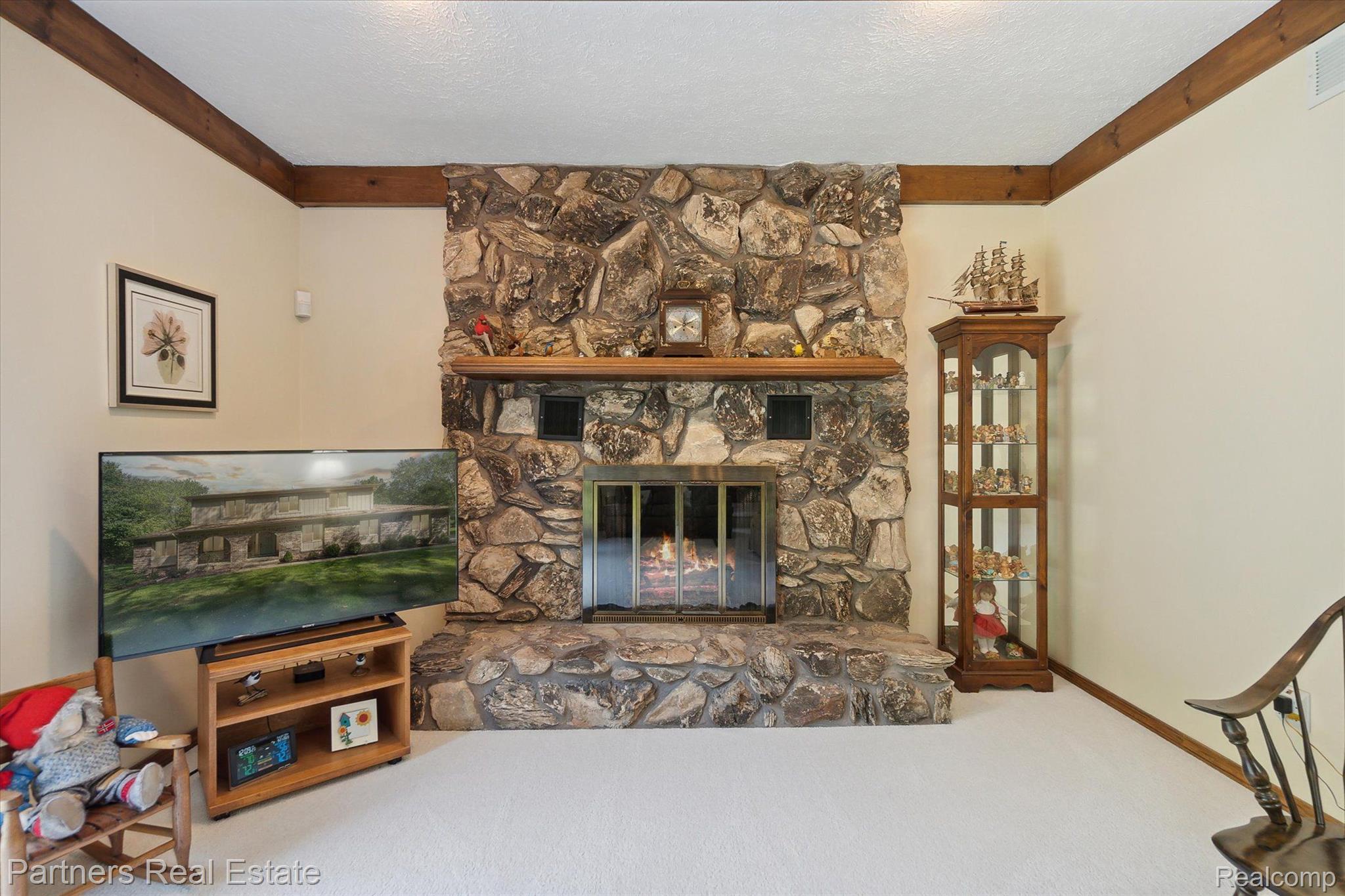 5229 Van Amberg Road Brighton, MI 48114 - Photo 13 of 51 Gas Fireplace