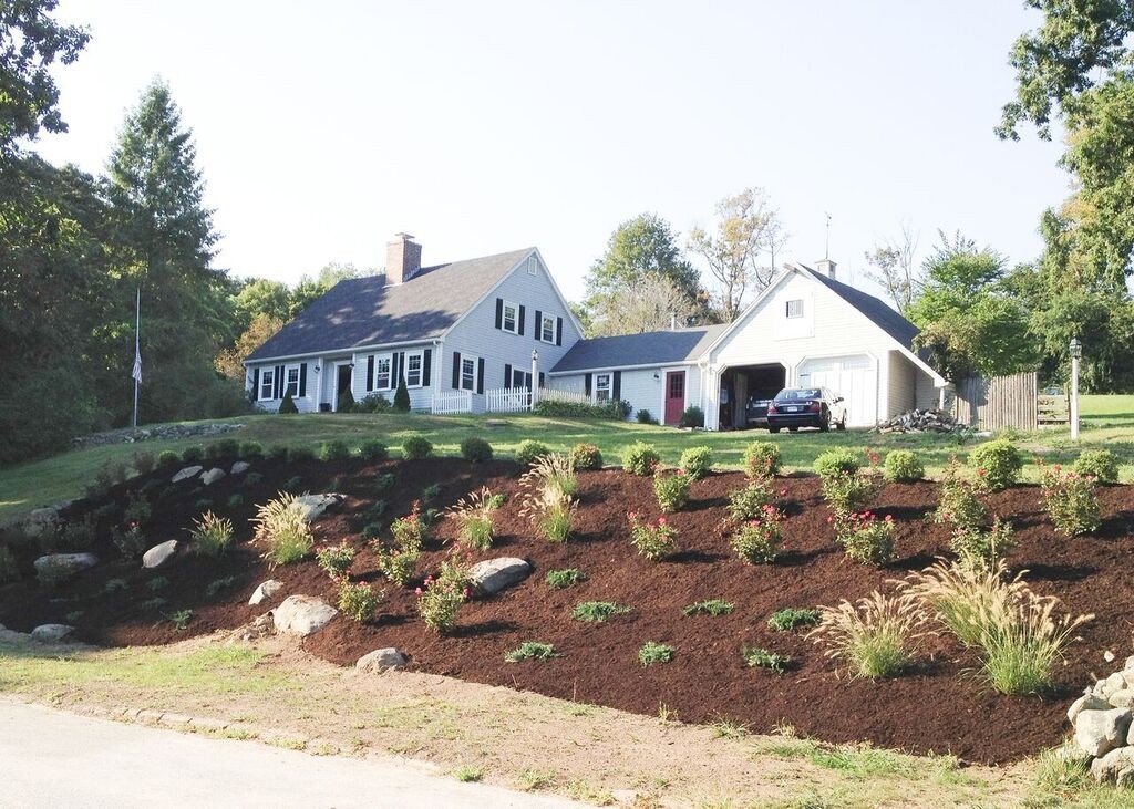 19 Sleepy Hollow Road Topsfield, MA 01983 - Photo 1 of 28 Gallery Image 1