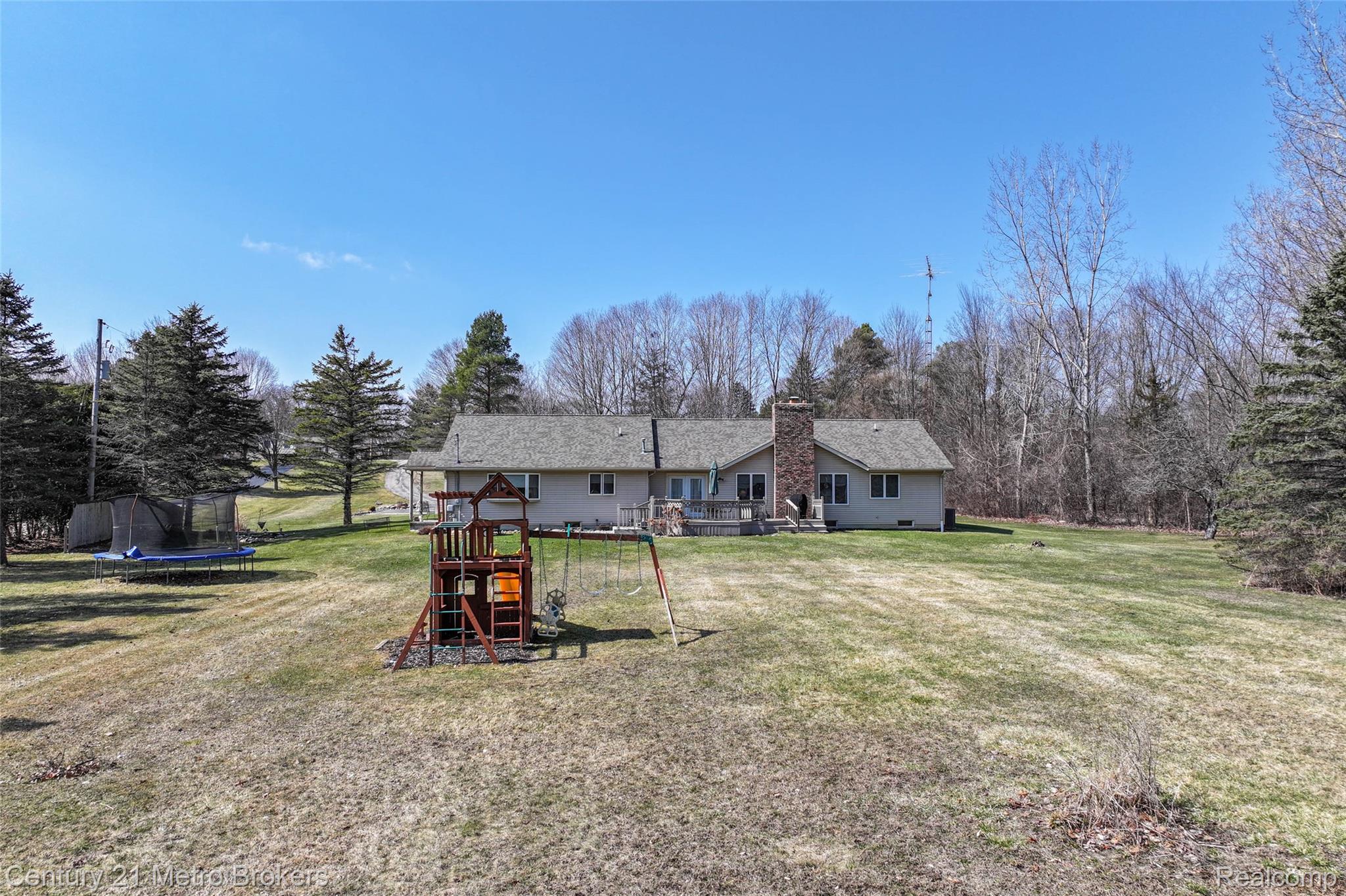 5464 North Seymour Road Flushing, MI 48433 - Photo 11 of 59 Rear view of home