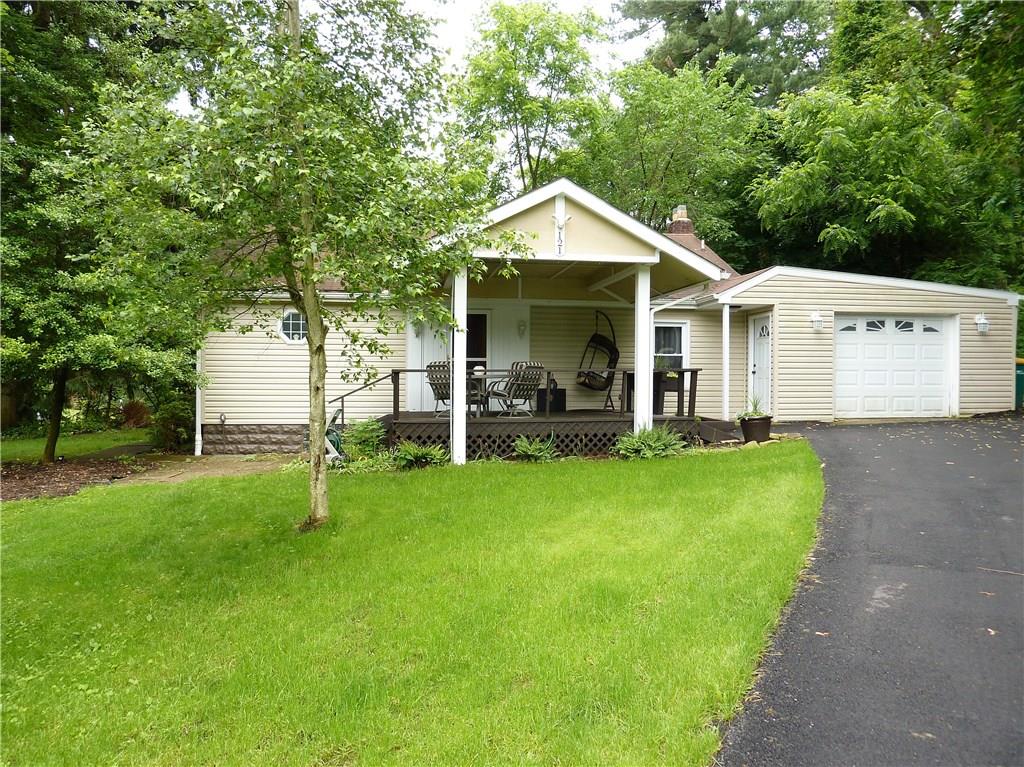 121 Easley Road Pittsburgh, PA 15237 - Photo 2 of 15 Large, Double Driveway For Lots of Extra Parking