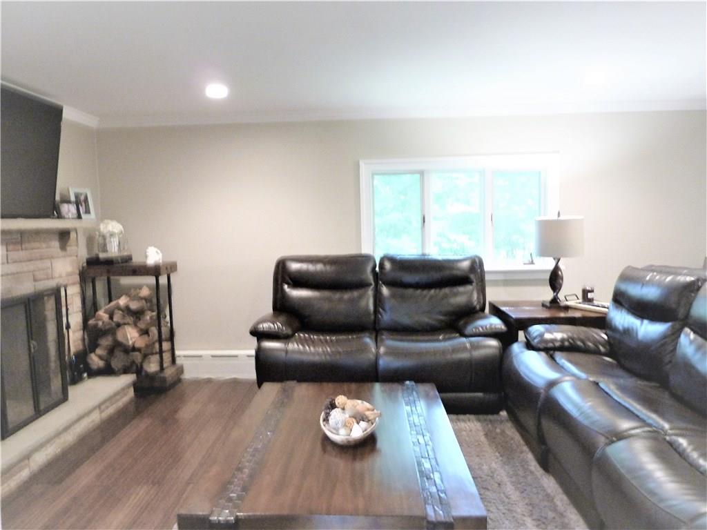 121 Easley Road Pittsburgh, PA 15237 - Photo 5 of 15 Bamboo Flooring and Recessed Lighting with Plenty of Natural Light, too!