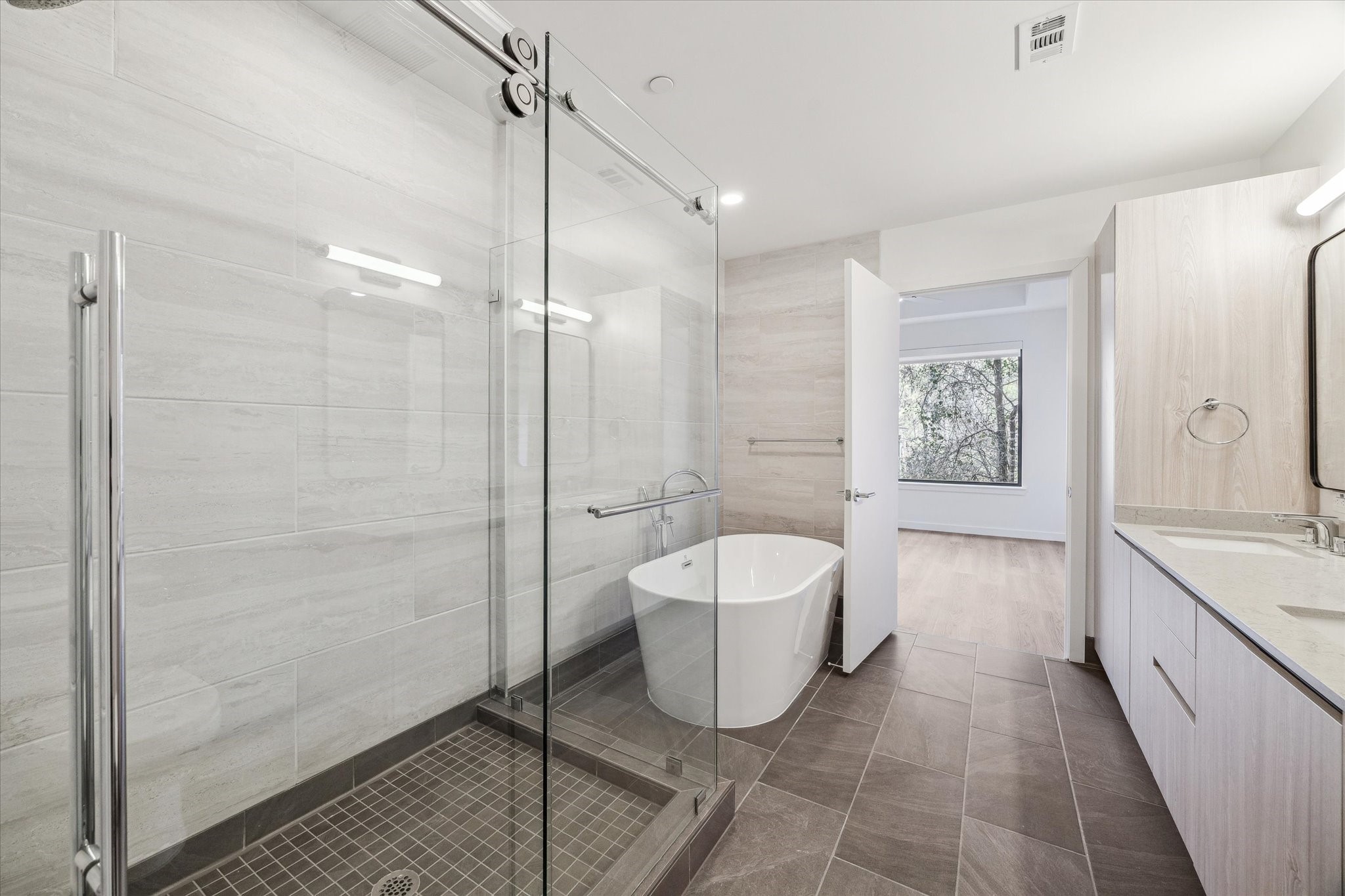 1 Riva Row, Unit 106 The Woodlands, TX 77380 - Photo 13 of 48