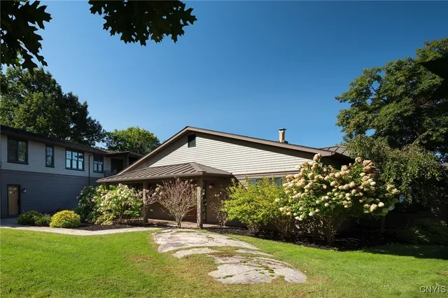 $2,950,000 | 23986 Smith Road, Alexandria, NY 13607